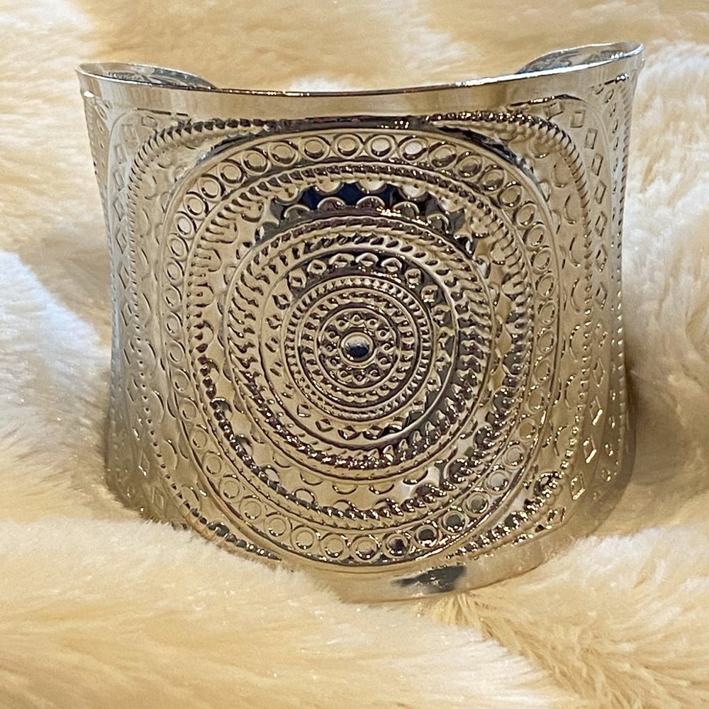 Embossed Women's Boho Bohemian Gypsy Silver Metal Wide Wrist Cuff Bracelet